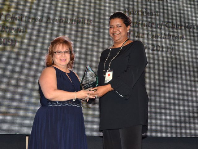 Angela Lee-Loy accepts ICAC Recognition Award